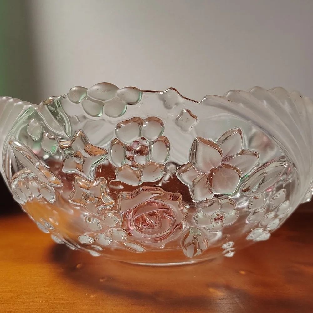 Mikasa Bella Rose Crystal Glass Serving Bowl 9
